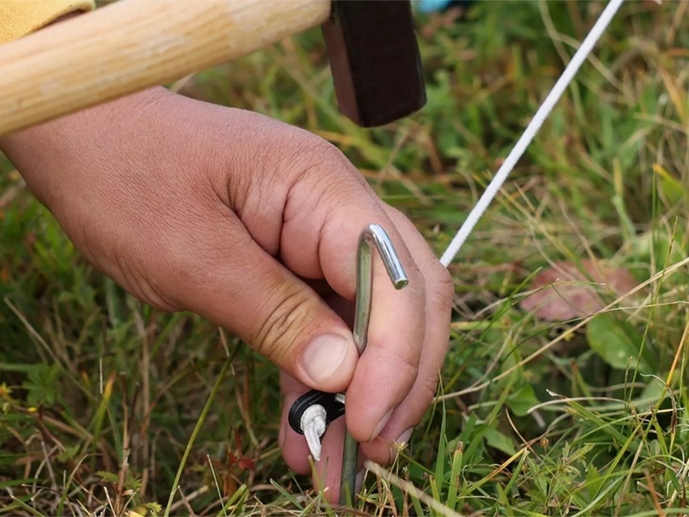 SZPILKI DO NAMIOTU MOCUJĄCE ŚLEDZIE KOTWY STAL 18CM 20SZT HAK HACZYK KOŁKI